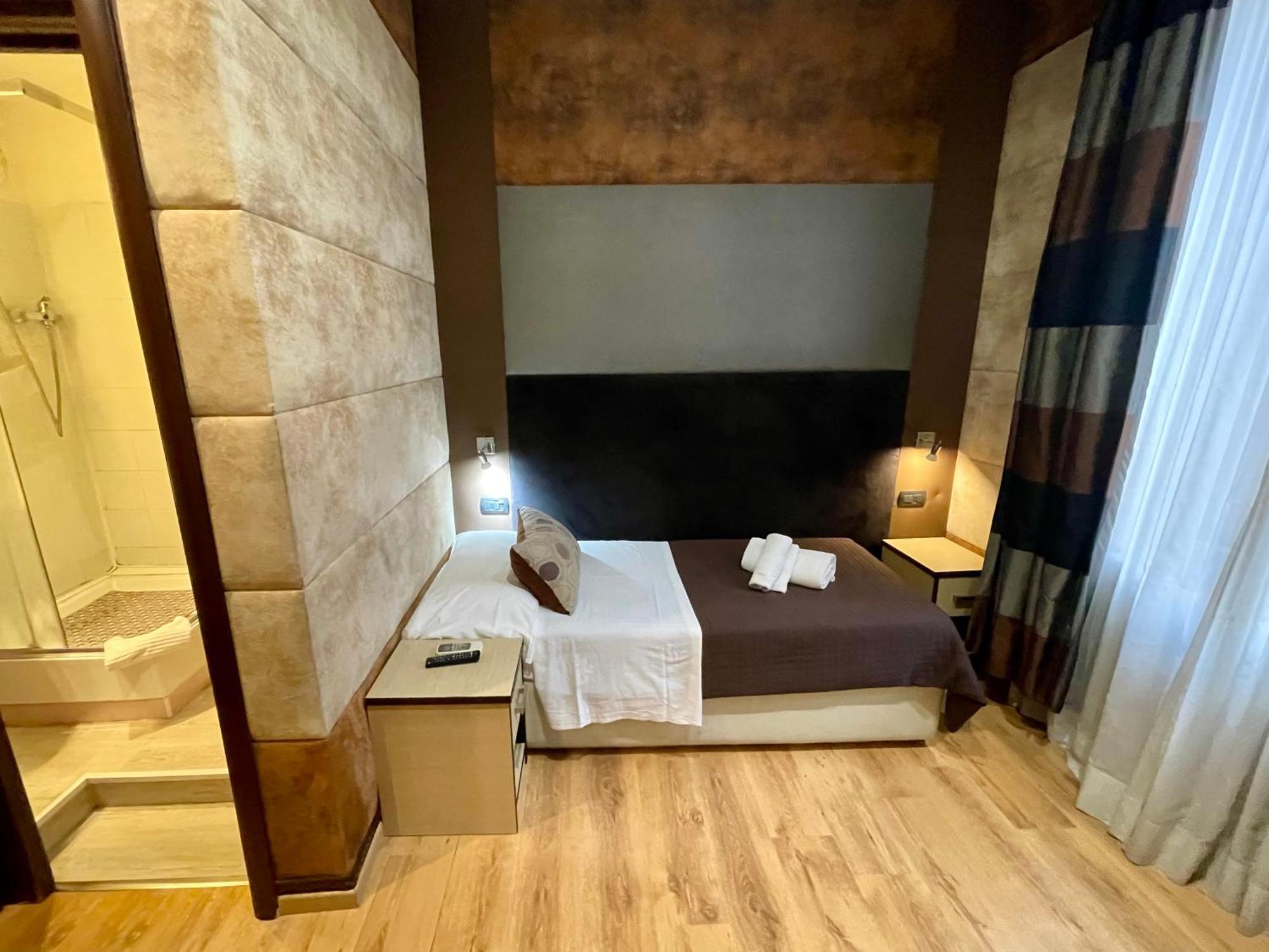 Blue Suite Vatican Guesthouse Рим Экстерьер фото