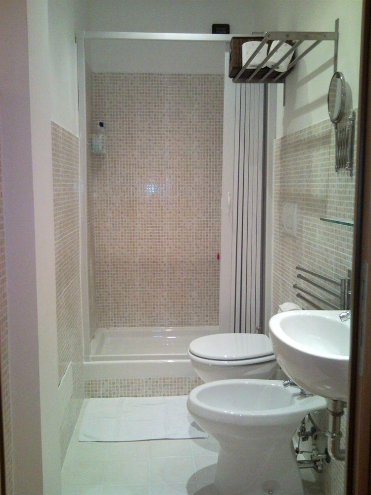Blue Suite Vatican Guesthouse Рим Экстерьер фото