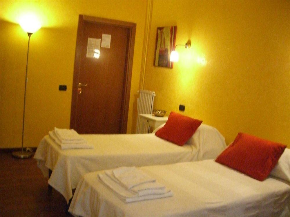 Blue Suite Vatican Guesthouse Рим Экстерьер фото